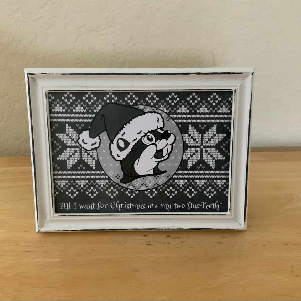 Buc-ees Christmas picture 5x7 w/frame